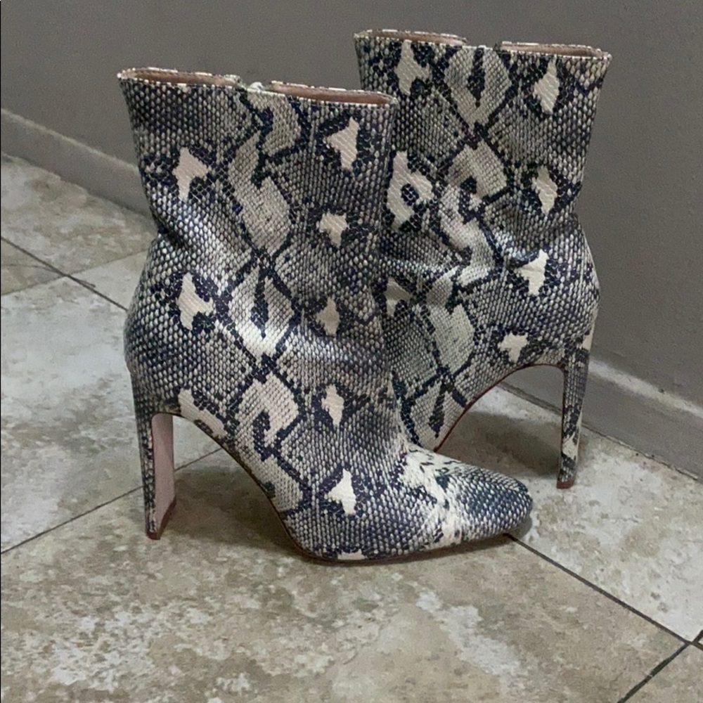 Pretty Little Thing Snake Skin Print Boots